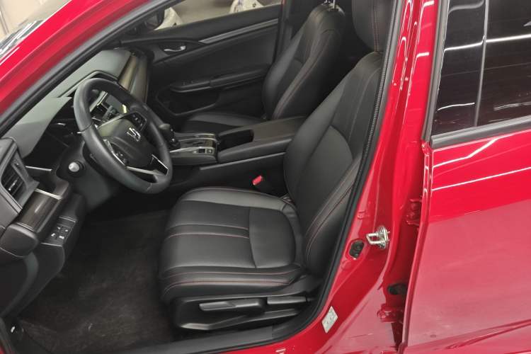 Used Honda Civic 2021 HATCHBACK 220TURBO CVT Trendy Cool Edition Left Front Seat