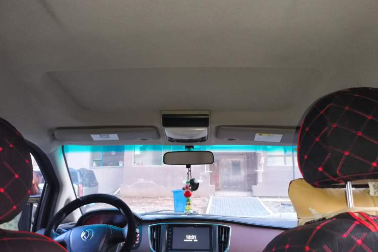 Used FORTHING Lingzhi 2018 M5L 1.6L 7-Seater Luxury Model Headliner