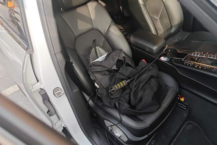 Used Porsche Macan 2017 Macan 2.0T Right Front Seat