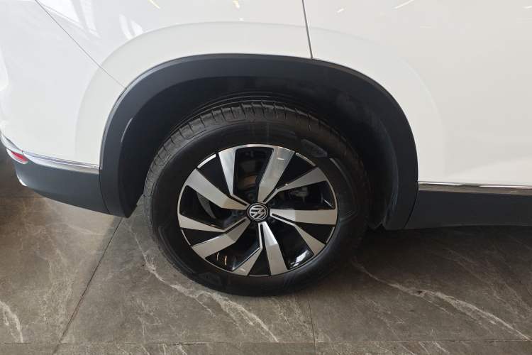 Used Volkswagen Tayron 2022 330TSI Two-Wheel Drive Luxury Connect Plus Version