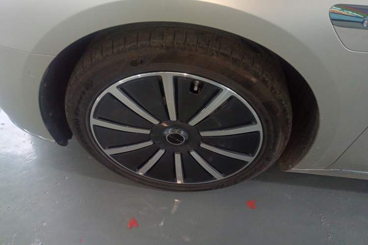 Used Hima Stelato S9 2024 All-Electric Max Rear-Drive Long-Range Version