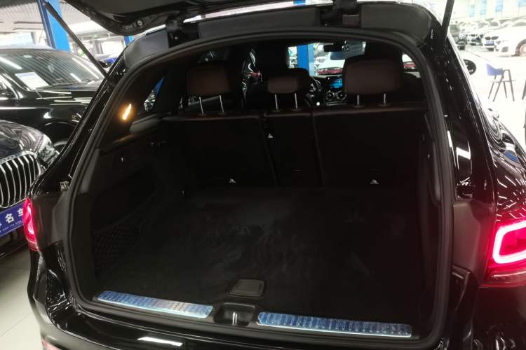 Used Mercedes-Benz GLC 2020 Facelifted GLC 260 L 4MATIC Dynamic Edition
