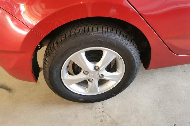 Used Hyundai Verna Ray 2014 1.4L Manual GLX
