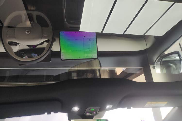 Used Nio ET5T 2025 75 kWh Touring Headliner