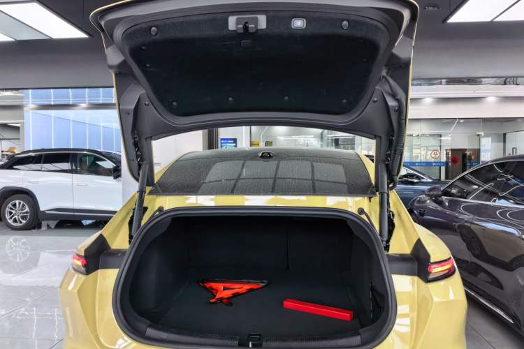 Used Nio ET5 2022 75 kWh
