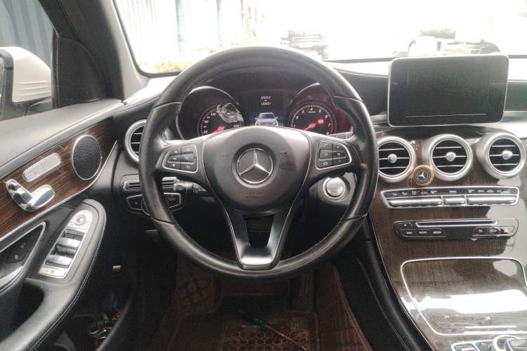 Used Mercedes-Benz GLC 2017 GLC 260 4MATIC Dynamic Edition