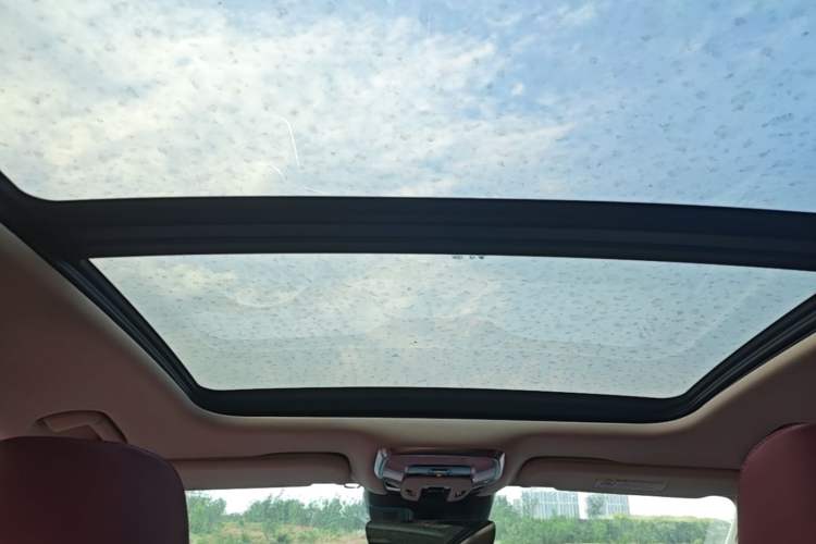 Used Hongqi H5 2025 2.0T Automatic Flag Edition – 500 000 Units Commemorative Version