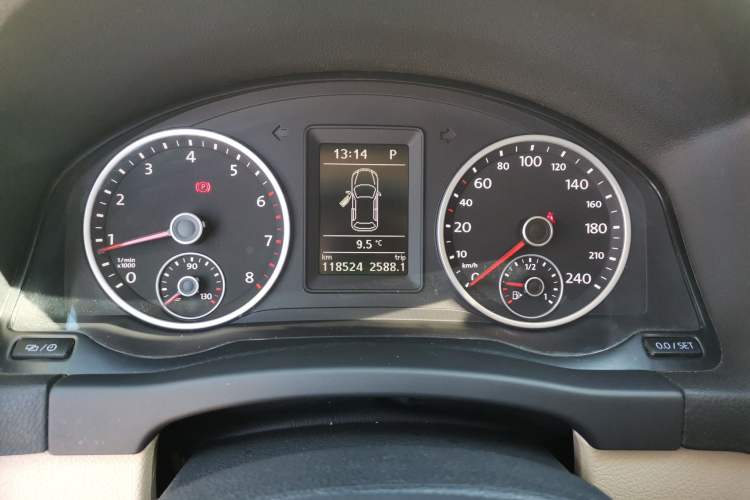 Used Volkswagen Tiguan 2015 1.8TSI Automatic Two-Wheel Drive Comfort Edition Instrument Cluster