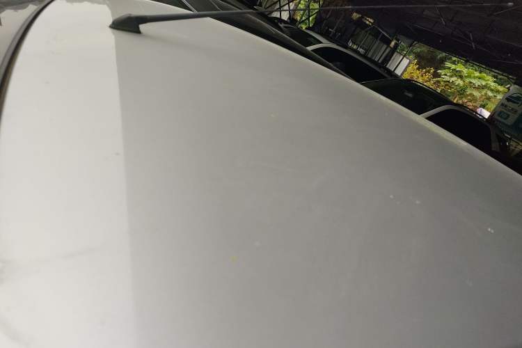 Used Venucia R50 2014 1.6L Automatic Splendid Edition
