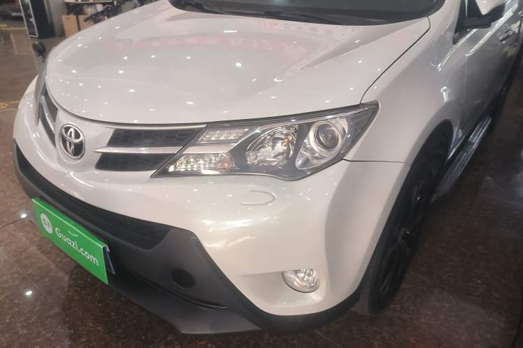 Used Toyota RAV4 2015 2.5L Automatic 4x4 Elite Edition