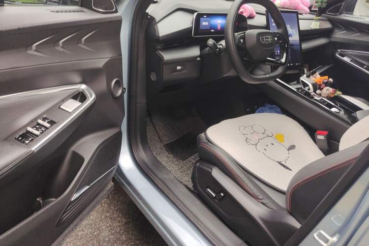 Used Geely Auto Emgrand X7 Sport 2023 Boyue COOL 1.5TD Smart Model Driver Seat