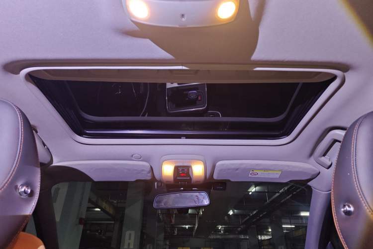 Used Volvo S60 2016 S60L T4 Zhiyuan Edition
