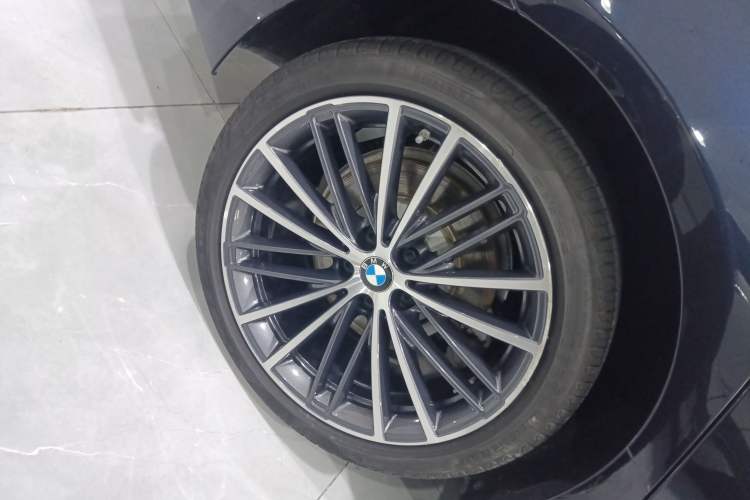 Used BMW 5 Series 2023 530Li Leading Model M Sport Package