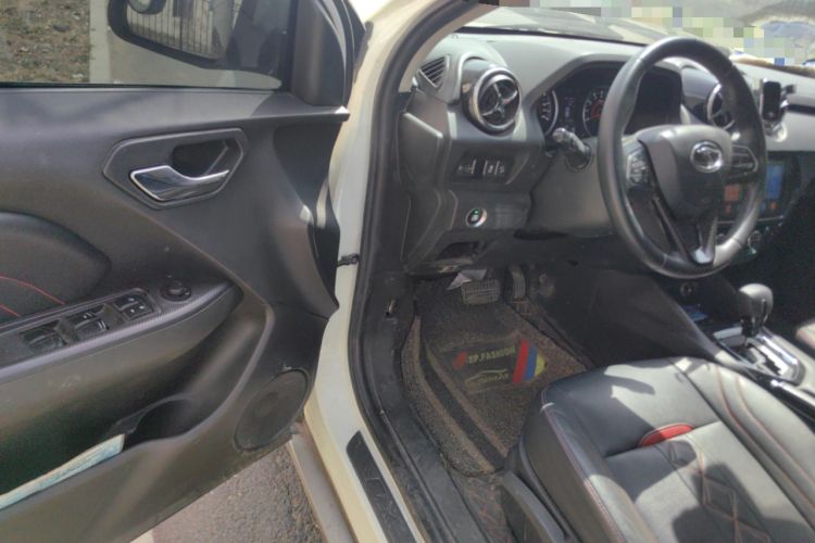 Used Soueast DX3 2018 1.5T CVT Luxury Model Driver Seat