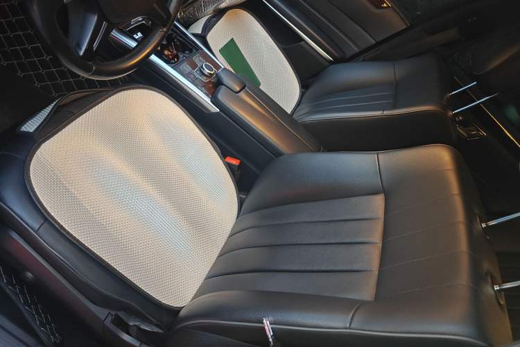 Used Mercedes-Benz E-Class 2015 Facelift E 200 L
