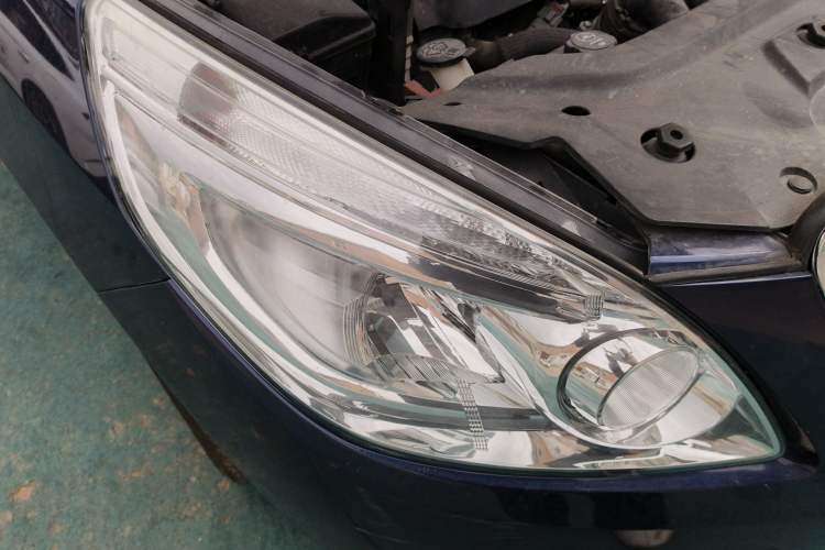 Used Buick GL8 2014 2.4L CT Luxury Business Comfort Edition Right Front Headlight