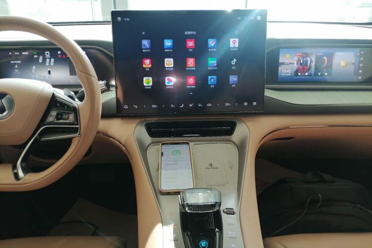 Used Denza N7 2023 Long-Range Performance Edition
