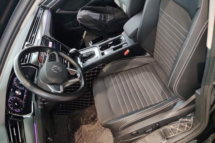 Used Volkswagen Magotan 2020 330TSI DSG Luxury Edition
