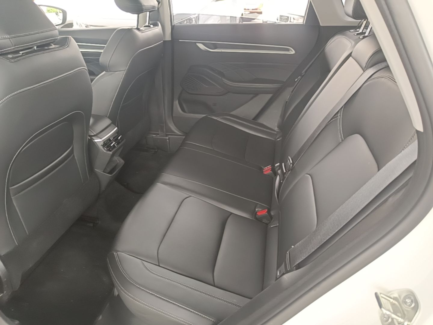 Geely Auto Emgrand 2025 4th Generation 1.5L CVT Starry Edition — снимка 20