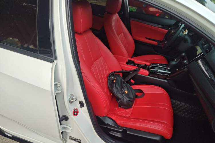 Used Honda Civic 2021 HATCHBACK 220TURBO CVT Trendy Cool Edition