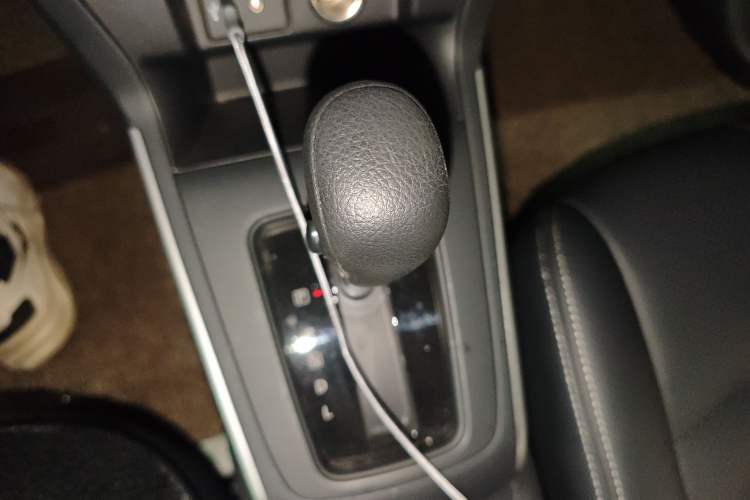 Used Nissan Sylphy 2022 Classic 1.6XE CVT Comfort Edition Gear Lever
