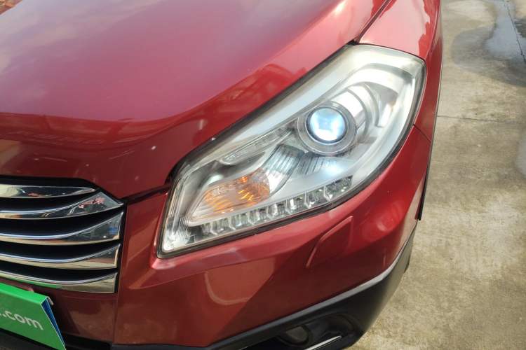 Used Suzuki S-Cross 2014 1.6L CVT Two-Wheel Drive Elite Version Left Front Headlight