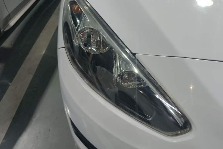 Used Peugeot 308 2013 1.6L Manual YouShang Model Right Front Headlight