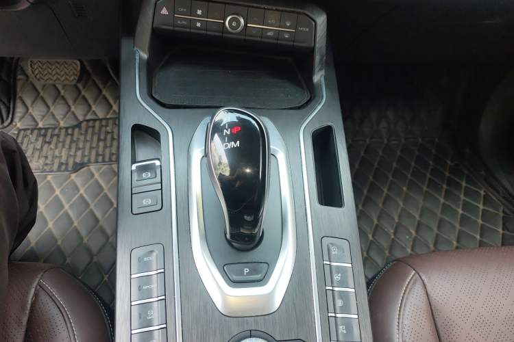 Used Wey VV6 2020 2.0T Two-Wheel Drive Smart Protection+ Gear Lever