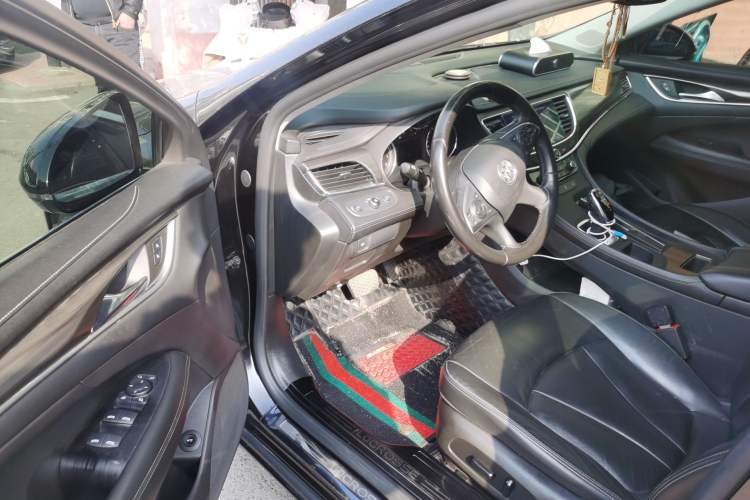 Used Buick LaCrosse 2019 28T Luxury Version
