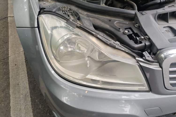 Used Mercedes-Benz C-Class 2013 C 180 CGI Classic Right Front Headlight