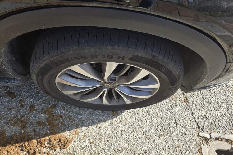 Used GAC Trumpchi GS8 2017 320T Two-Wheel Drive Luxury Smart Connectivity Version (7 Seats)