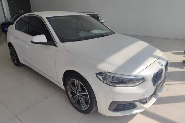 Used BMW 1 Series 2020 120i Fashion Model Exterior 1