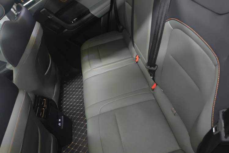 Used iCAR 03 2024 501km Four-wheel Drive Long-Range Advanced Version Left Rear Seat