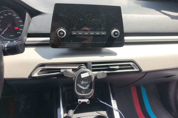 Used BYD Qin New Energy 2019 Standard Edition for Travel Audio And AC Panel