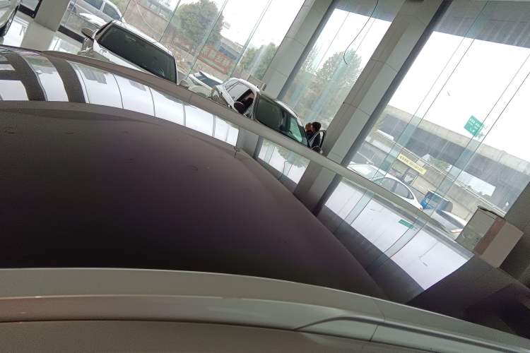 Used AION Y 2022 70 Intelligent Edition Lithium Iron Phosphate Roof