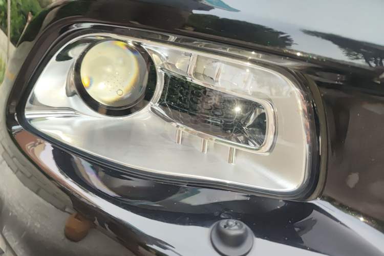 Used Jeep Cherokee 2020 2.0L Two-Wheel Drive Classic Sports Edition