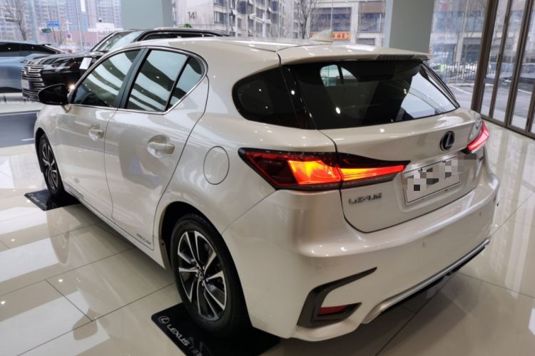 Used Lexus CT 2017 CT200h Elite Edition Monotone China VI