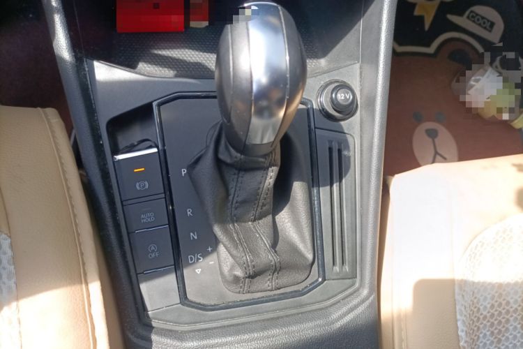 Used Volkswagen Lavida 2022 1.5L Automatic Fashion Edition Gear Lever