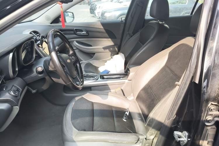 Used Chevrolet Malibu 2012 2.0L Automatic Luxury Edition Left Front Seat