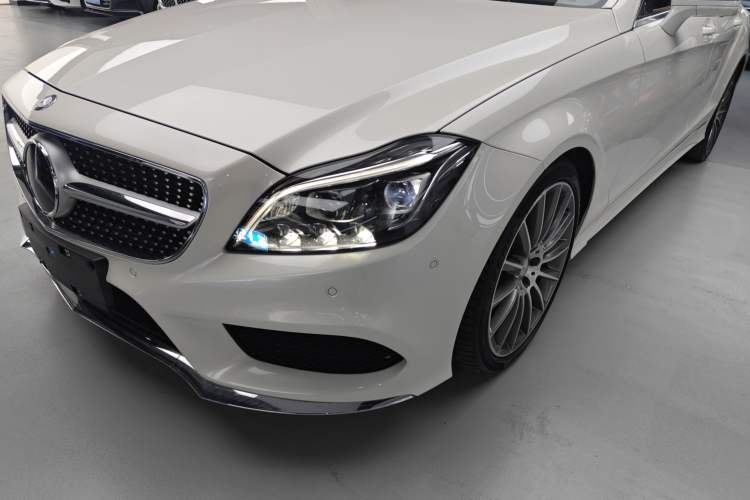 Used Mercedes-Benz CLS 2016 CLS 320 Elegant Edition Left Front Headlight