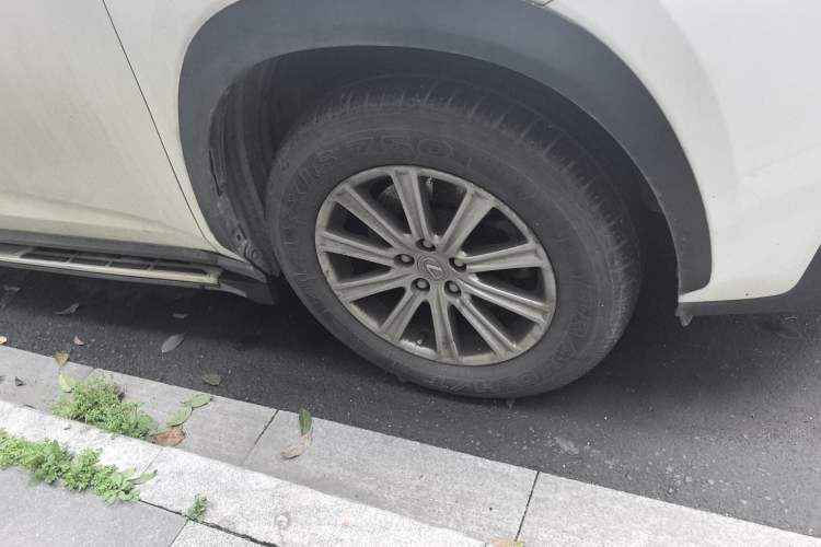 Used Lexus NX 2015 200 Front-Wheel Drive X-Trail SE Edition