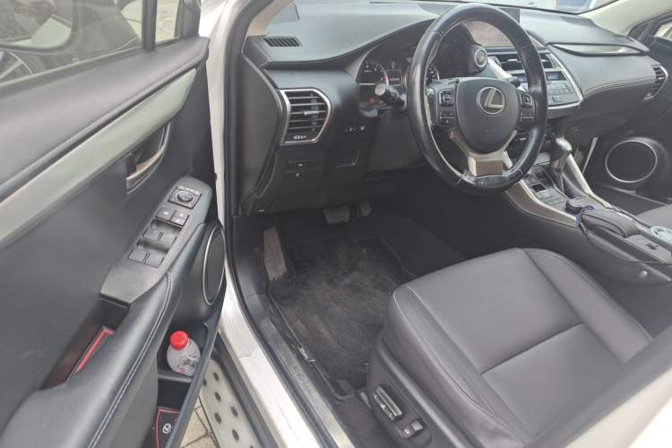 Used Lexus NX 2015 200T All-Wheel-Drive Fēngshàng Edition Driver Seat