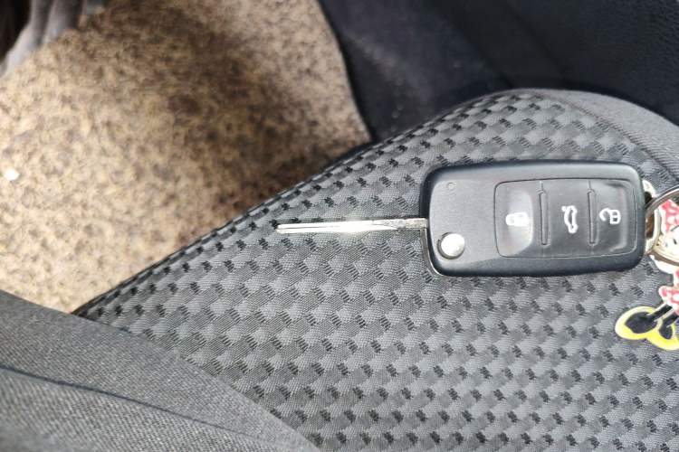 Used Volkswagen Sagitar 2012 1.6L Automatic Fashion Edition