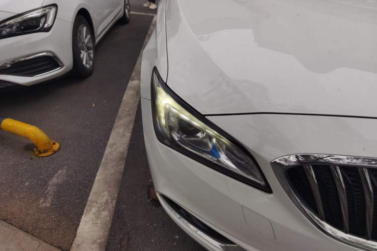 Used Buick Verano 2015 Sedan 20T Dual-Clutch Leading Model