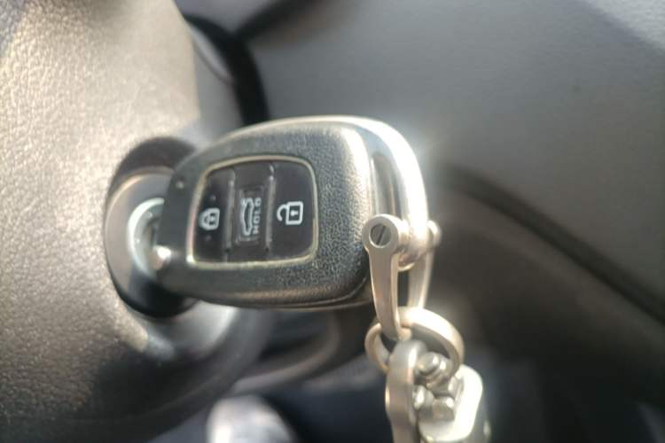 Used Hyundai Verna RV 2017 1.4L Automatic Cool Edition GLS China V Emission Standard