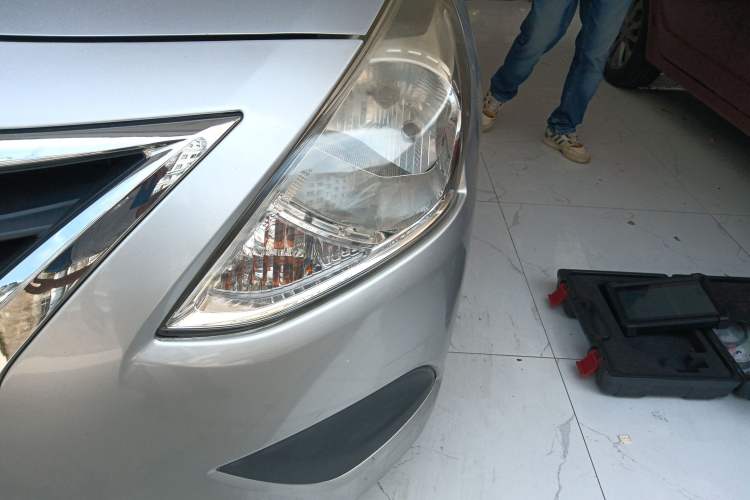 Used Nissan Sunny 2014 1.5XE Manual Elite Edition Left Front Headlight