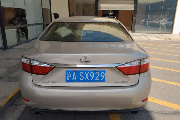 Used Lexus ES 2013 250 Elite Edition
