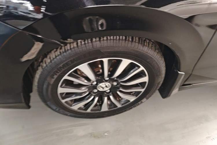 Used Honda Crider 2015 1.8L automatic luxury edition