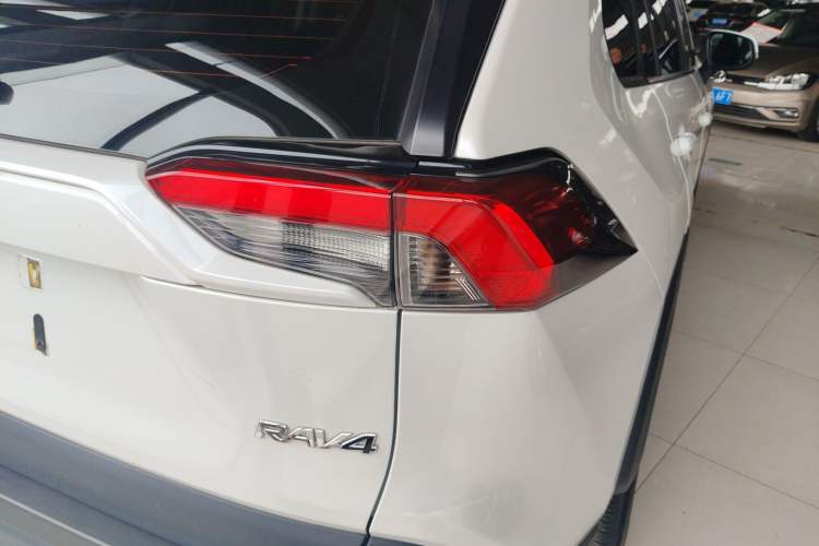 Used Toyota RAV4 2022 2.0L CVT Two-Wheel Drive Urban Edition