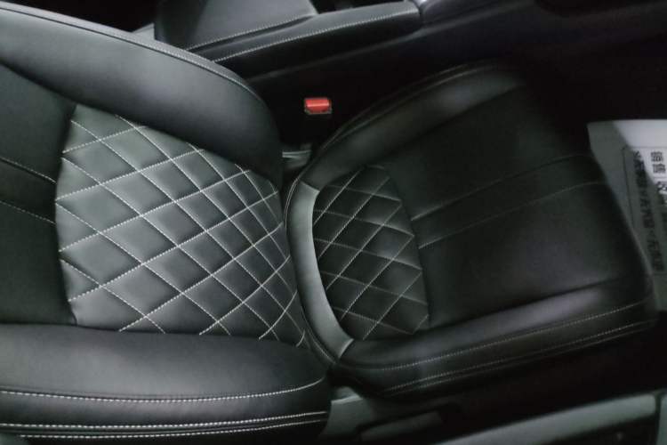 Used Honda Civic 2021 HATCHBACK 220TURBO CVT New Trendsetter
